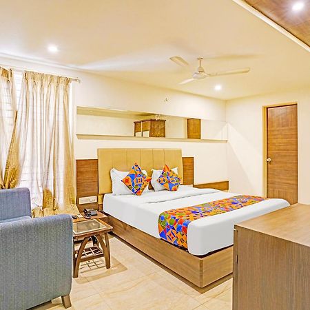 Fabhotel Prime Sky Light Vadodara Extérieur photo