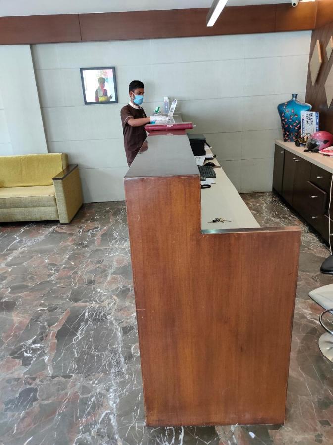 Fabhotel Prime Sky Light Vadodara Extérieur photo
