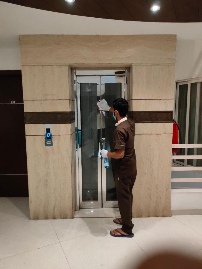 Fabhotel Prime Sky Light Vadodara Extérieur photo