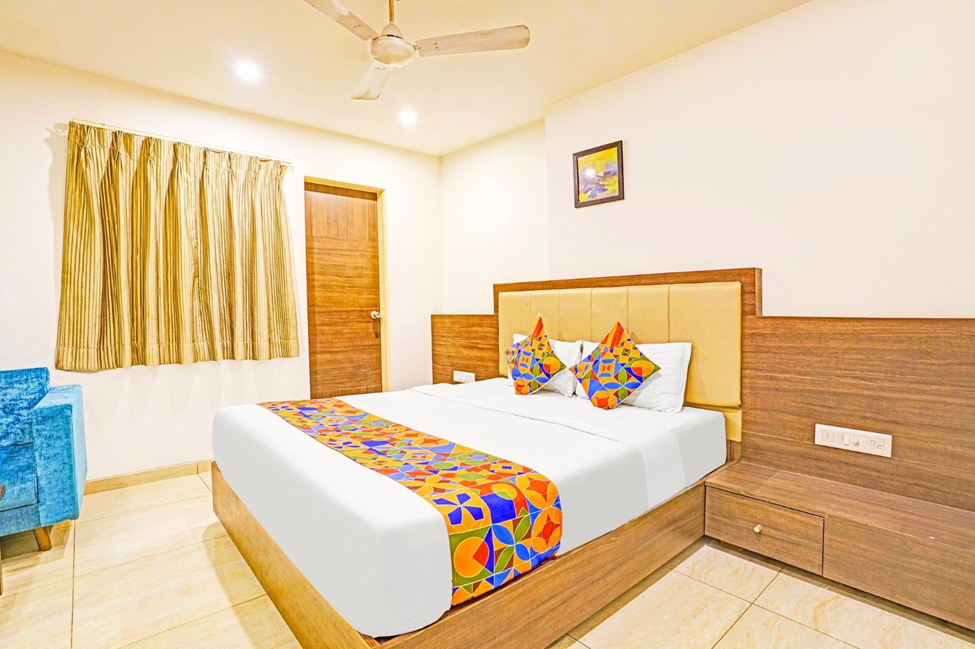 Fabhotel Prime Sky Light Vadodara Extérieur photo