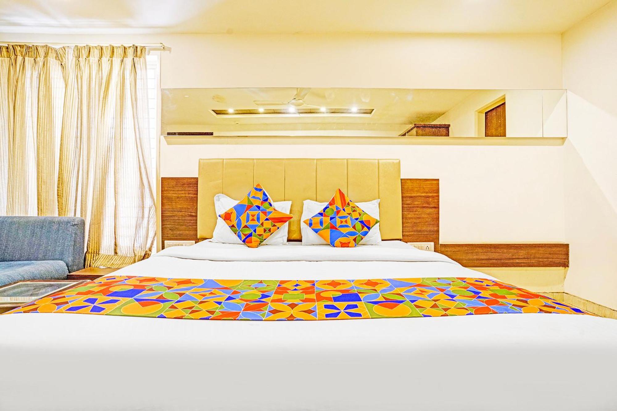Fabhotel Prime Sky Light Vadodara Extérieur photo