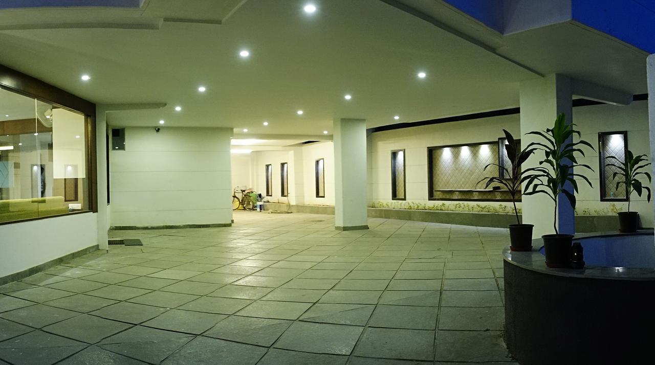 Fabhotel Prime Sky Light Vadodara Extérieur photo